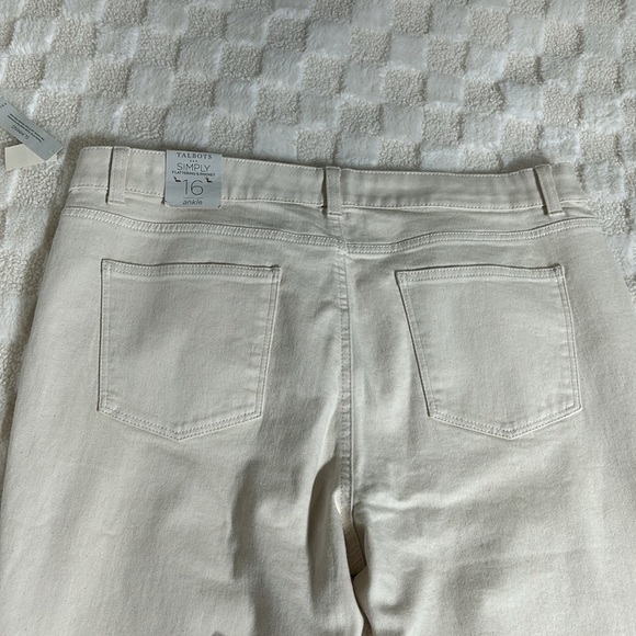 Talbots Womens High Waisted Flattering Ankle Crop Jeans Size 16 Cream Plus size - Picture 11 of 11